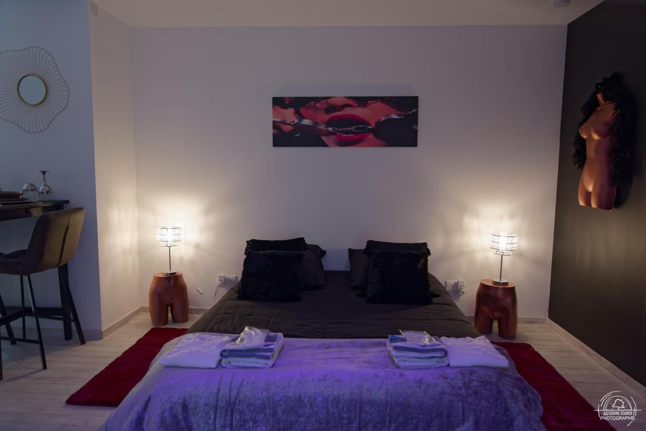 Suite Les Folies Douces & Spa By Nancyintimelounge Екстериор снимка